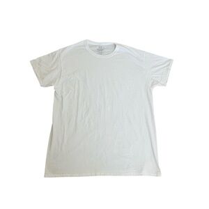 Fruit of the Loom White Short Sleeve Tee Size XL.  Never Worn.